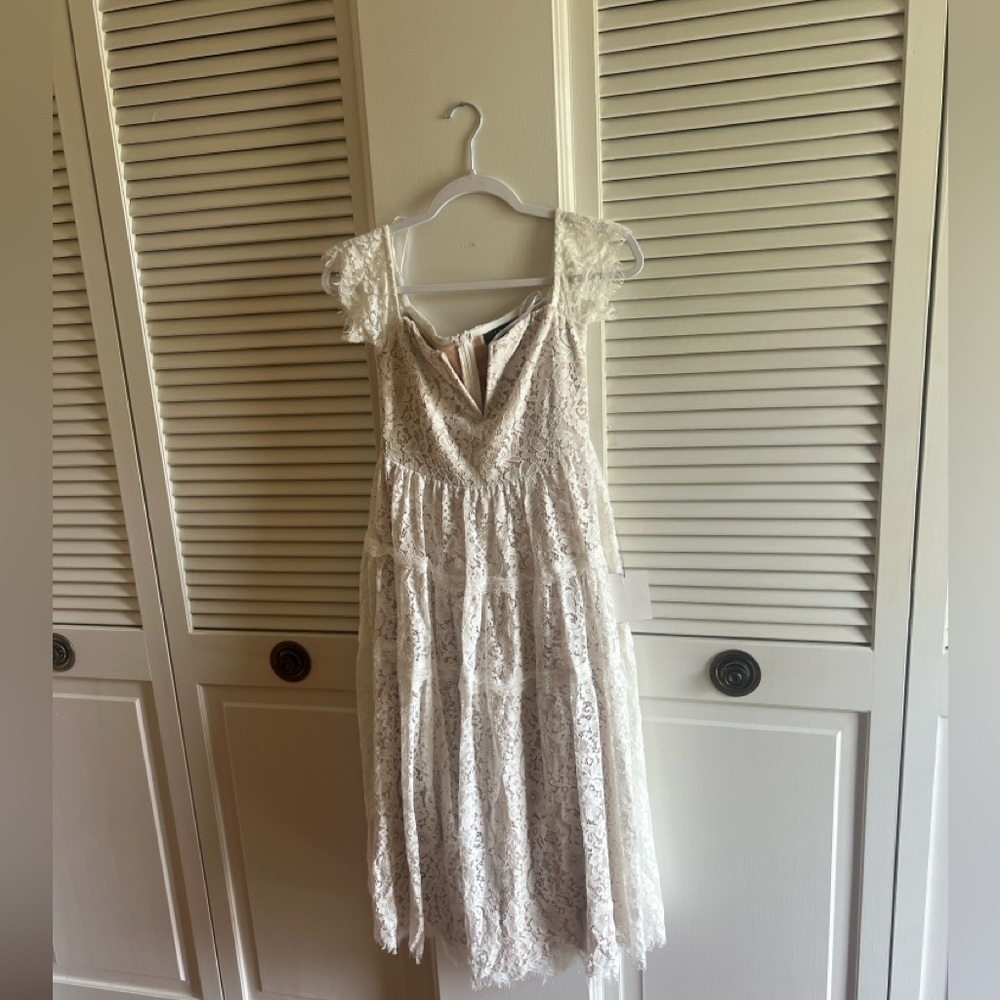 Lulus XS beautiful cream colored lace dress NWT - Picture 3 of 13